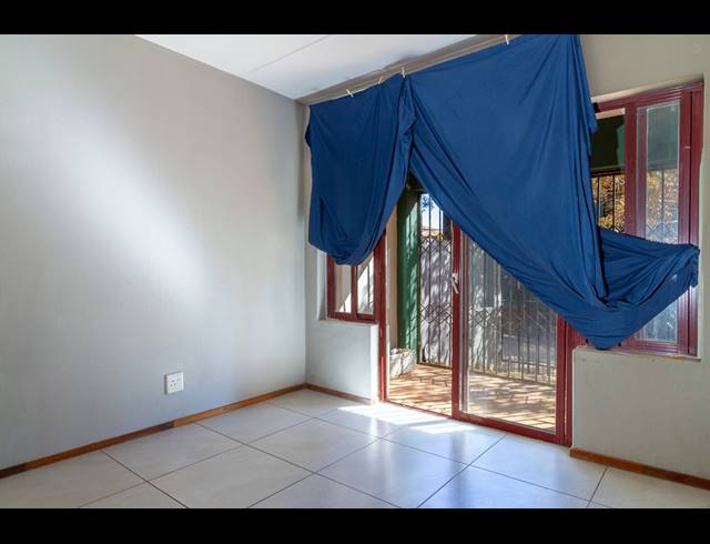 2 BEDROOM APARTMENT FOR SALE IN HONEYDEW GROVE
